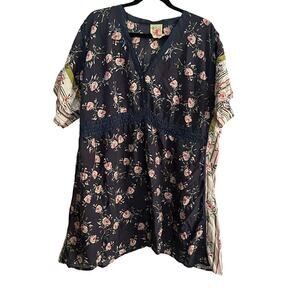 Johnny Was Women's Black Floral Print V-neck Short Sleeves Shirt Size 2X
